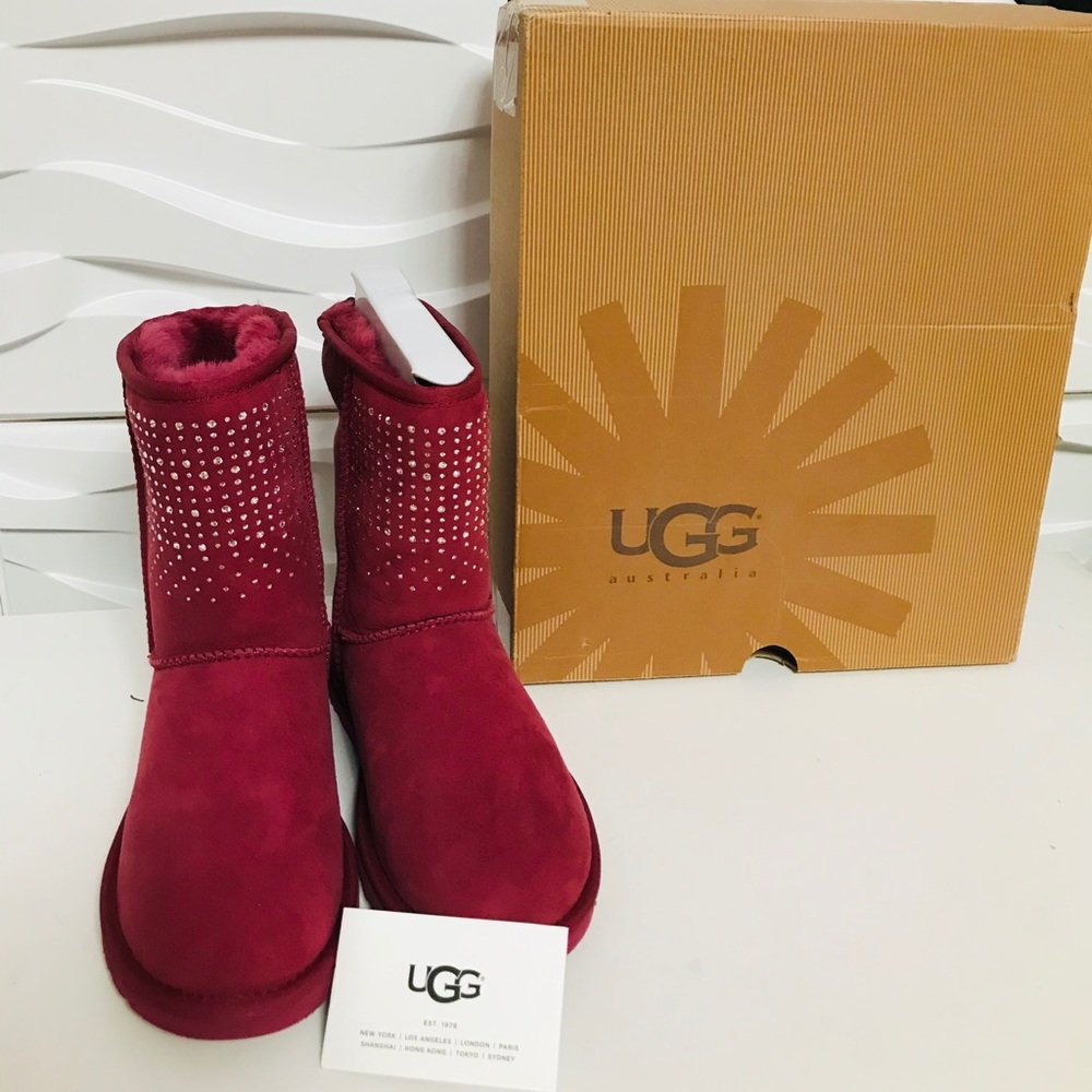 UGG RHINESTONE SANGRIA BOOTIES 5